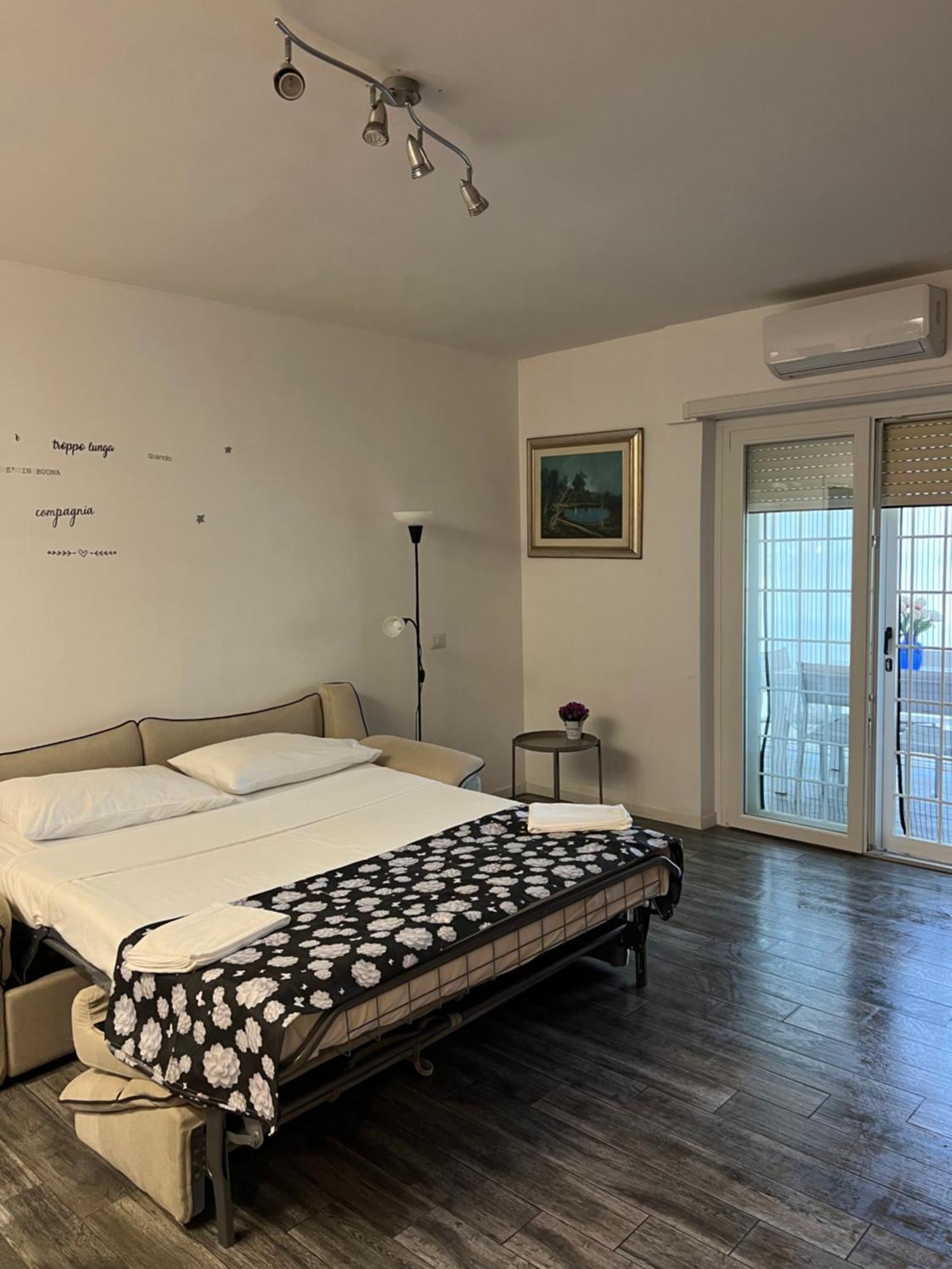 Appartamento Zona Torrino Rome Exterior photo